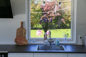 Cottage | Bathroom sink