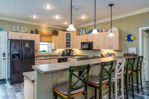 Private kitchen - Blue Sky Breeze - 102 Tampico 4 Bedroom Home by RedAwning (Dauphin Island)