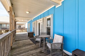 House, 4 Bedrooms | Terrace/patio