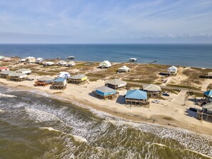 House, 4 Bedrooms | Beach