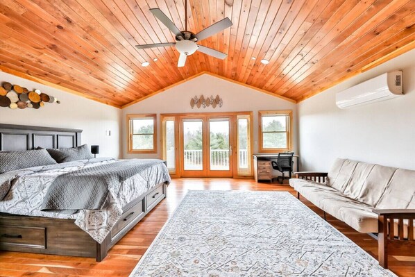 5 عدّة غرف نوم ومكتب ومكواة/لوح كي وسرير سفر