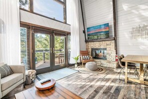 TV, fireplace, offices