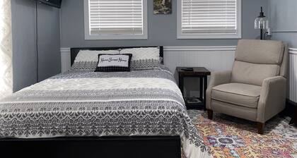 Cozy Colorado Cottage - Alamosa