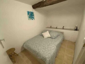 2 chambres, draps fournis