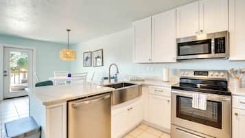 Fridge, oven, dishwasher, toaster