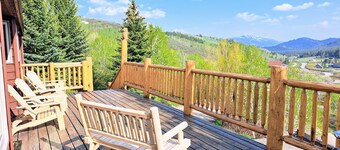 Large mountain home, incredible views, hot tub, game room, minutes from Jackson!