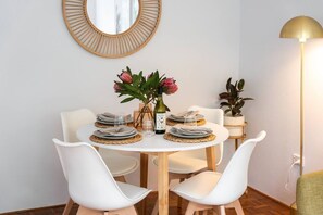 Dining - Lovely Leichhardt Local Living With Parking (Leichhardt)