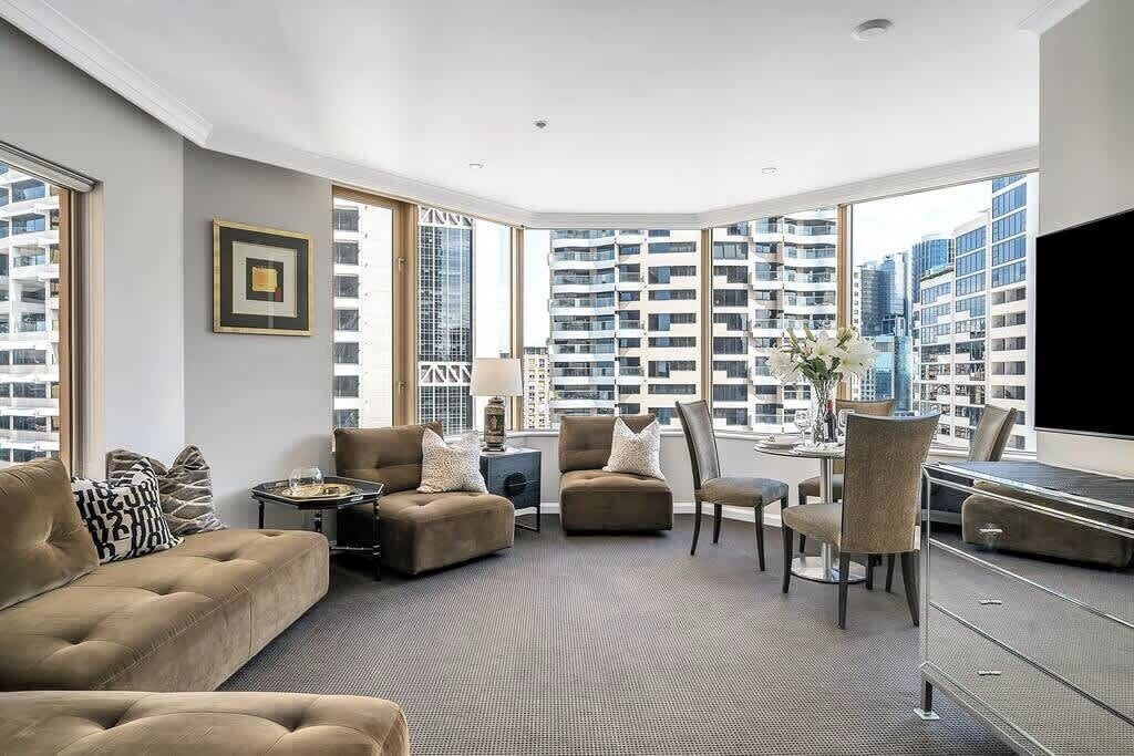 TV, DVD player, offices