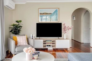 TV, books, stereo, offices