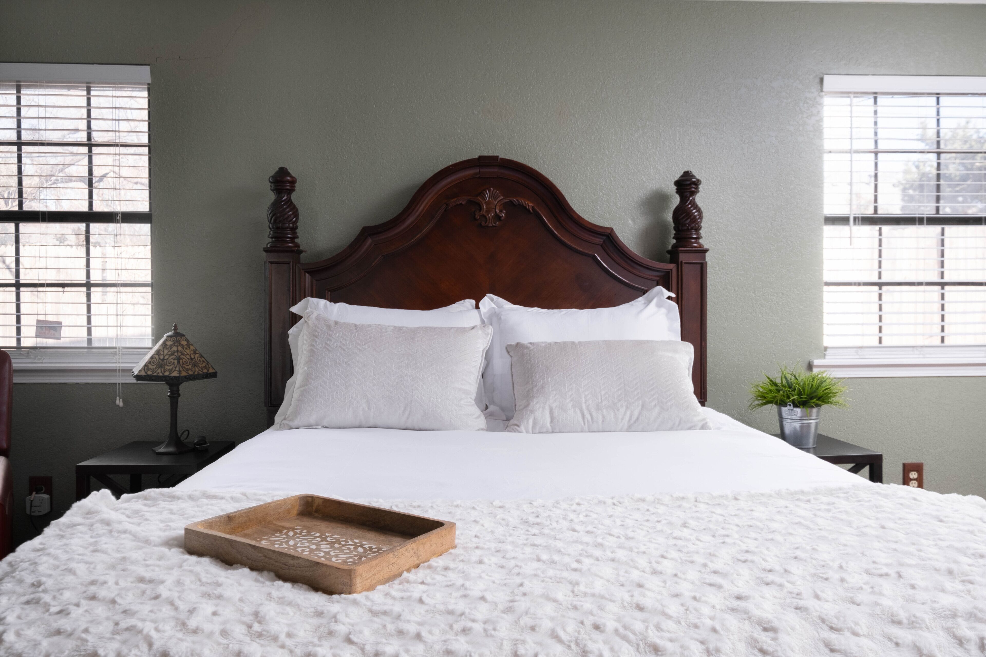 3 Schlafzimmer, Schreibtisch, Bügeleisen/Bügelbrett, Reisekinderbett