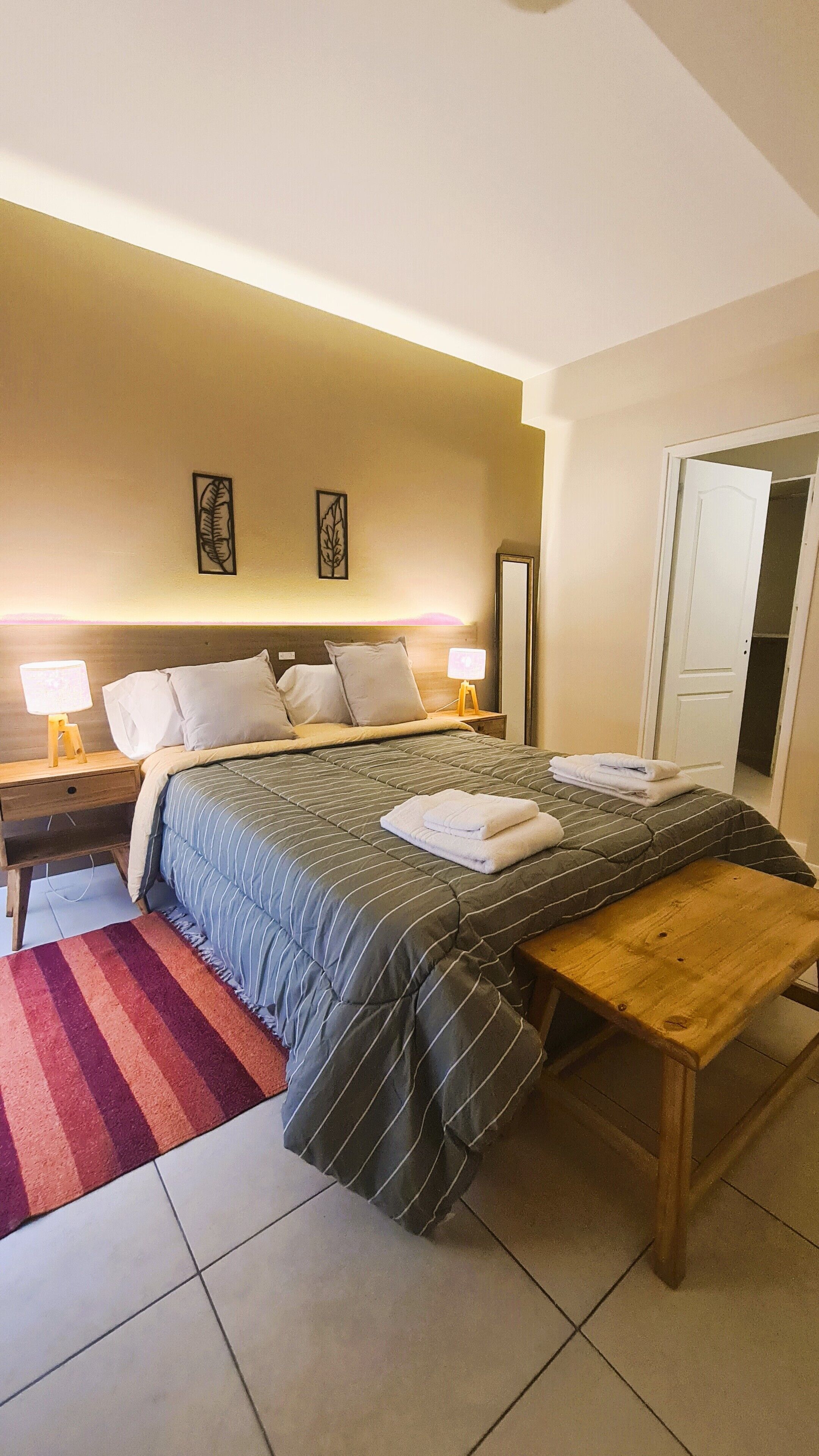 Free WiFi, bed sheets