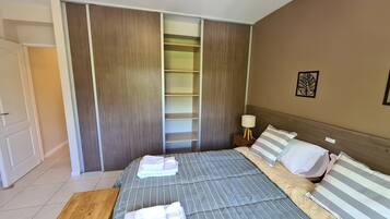 Comfort Apartment | Free WiFi, bed sheets