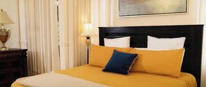 5 bedrooms, bed sheets