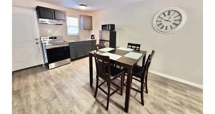 Luxury Apartment Suite 5