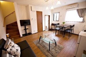 1 quarto, escrivaninha, Wi-Fi de cortesia