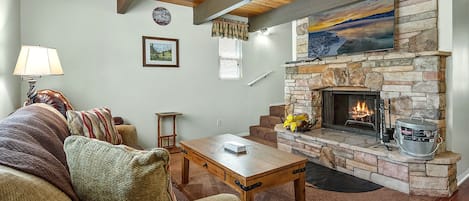 TV, fireplace, DVD player