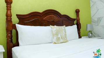 4 bedrooms, in-room safe, iron/ironing board, free WiFi