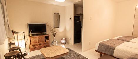 1 bedroom, desk, free WiFi, bed sheets