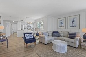 Unclassified image, 3 of 26, button