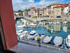 Marina - 15A02 Beautiful apt in the middle of the Port (Llanes)