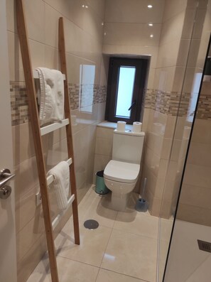 Shower, hair dryer, towels - 15A02 Beautiful apt in the middle of the Port (Llanes)