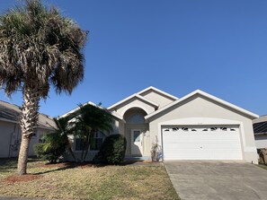 Exterior - Disney vacation home minutes from Disney World!  (Kissimmee)