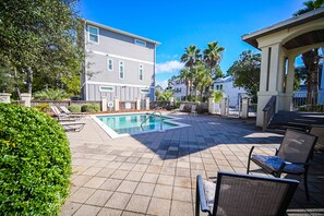 A heated pool - "Whitefish" | 1.5 Blocks to Beach | Private Neighborhood | Heatable Neighborhood Pool | Seagrove FL (Santa Rosa Beach)