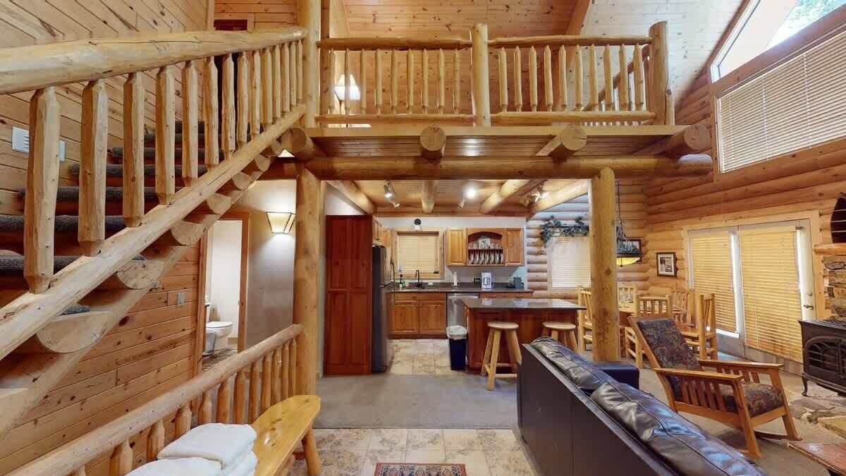 TV, fireplace, DVD player