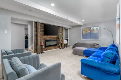 Durango 5BR with mountain views & game room
