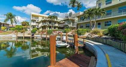 Charming Condo in Marco Island