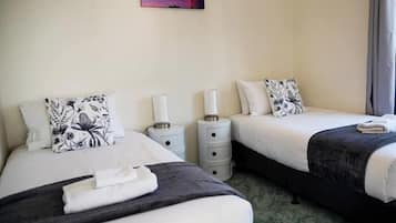 2 bedrooms, bed sheets