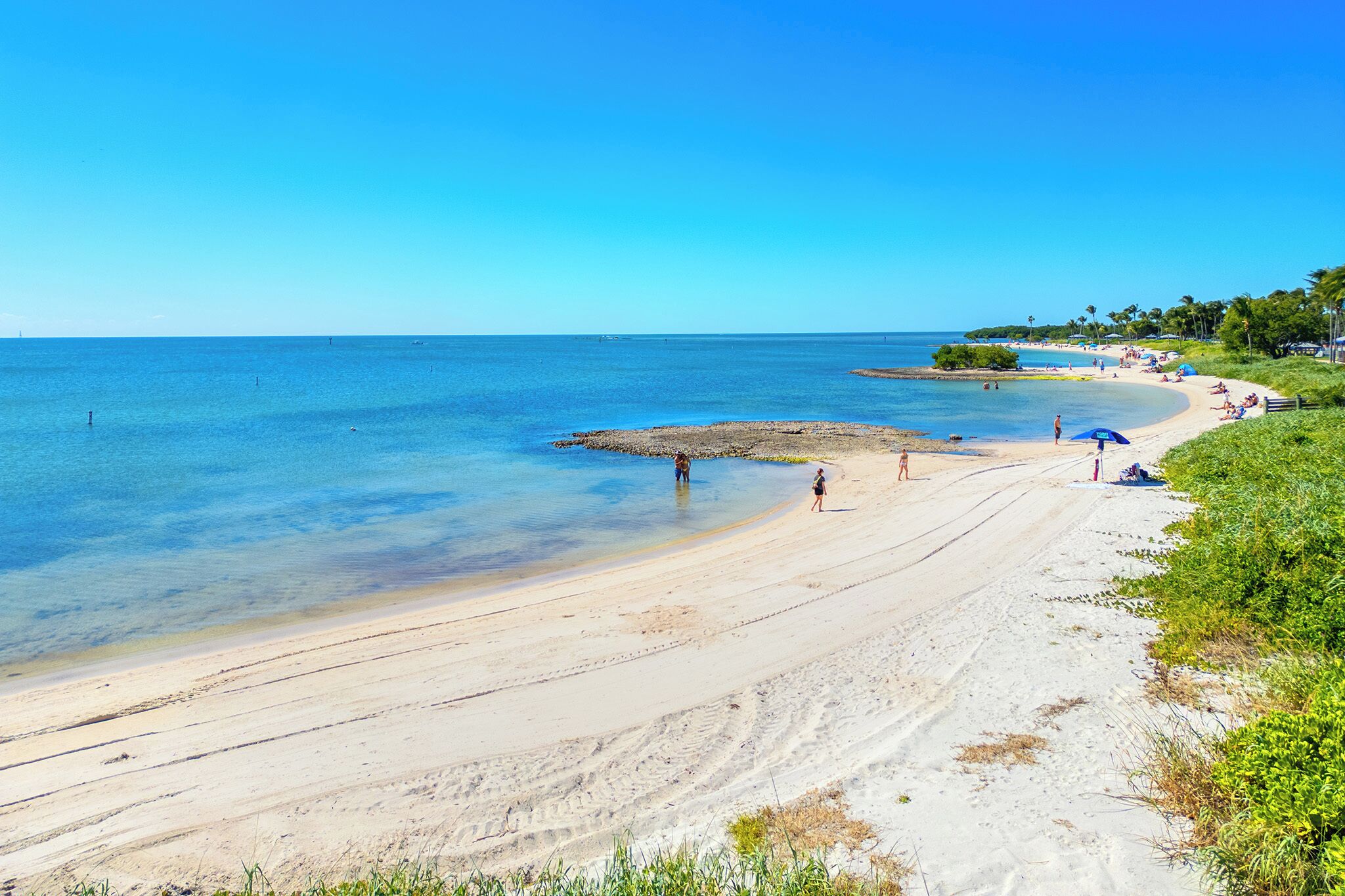 Una spiaggia nelle vicinanze