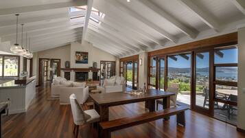 Premium Villa | Living area