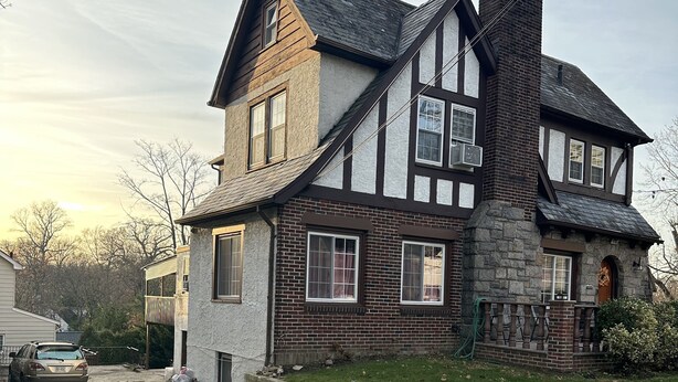 Exterior - A quiet apartment near to everything with free parking (Mount Vernon)