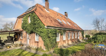 Ferienwohnung "Voßberg Ferienwohnung 2" mit Gemeinschaftsgarten & WLAN