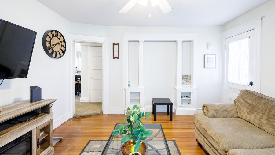 53 Geary Ave