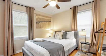 The Zen Den by UofM- 3BR w/ Large Outdoor Area