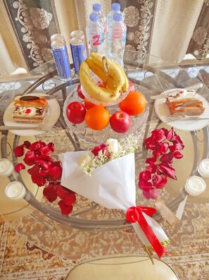 Couples’ dining