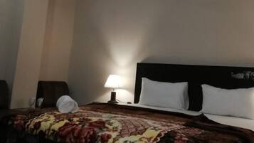 Room | Iron/ironing board