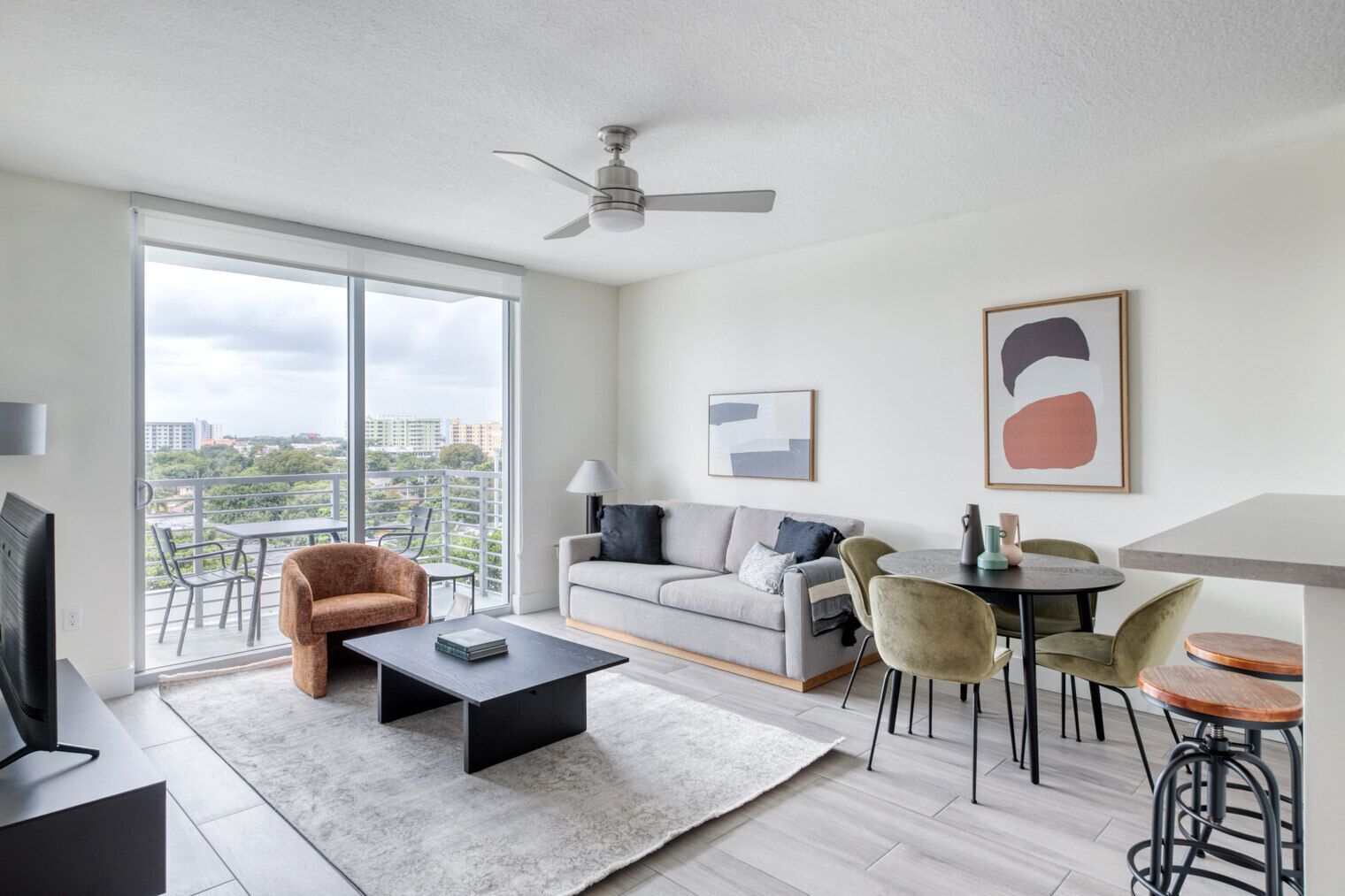 Sleek Little Havana 1BR w/ Pool & Gym, near Restaurants, by Blueground