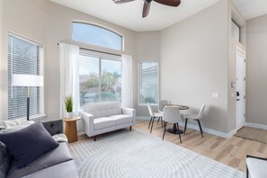 Smart TV, books, stereo, printers