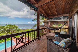 Property grounds - French Harbour Suite - 2nd Floor King (West End)