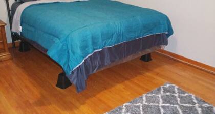 Comfortable and Close to Everything in Town