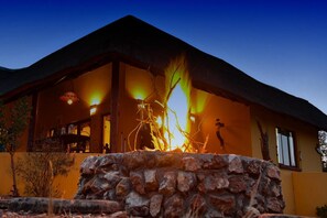 Exterior - Luxe Game-lodge Bordering Kruger (Phalaborwa)