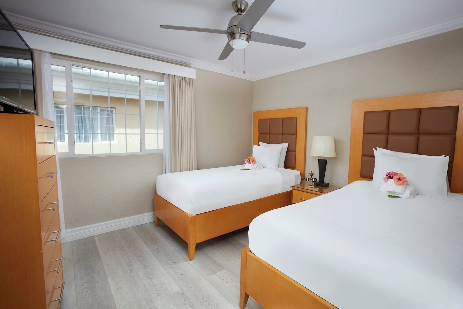 Quiet & Peaceful Stay! 2 Relaxing Room W/ Fantastic View, Outdoor Pool - Bridgetown
