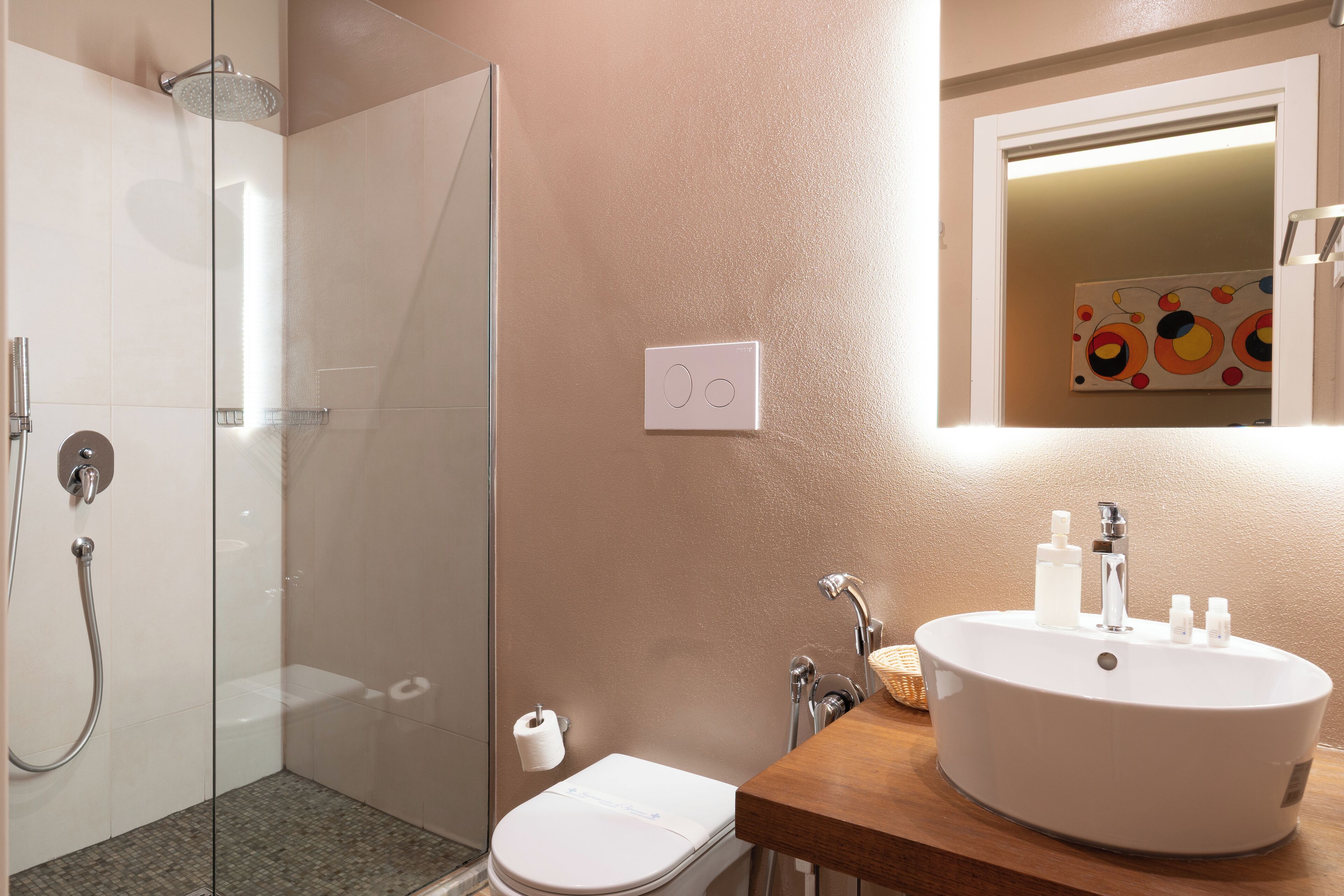 Photo - GOGO` Petit Hotel