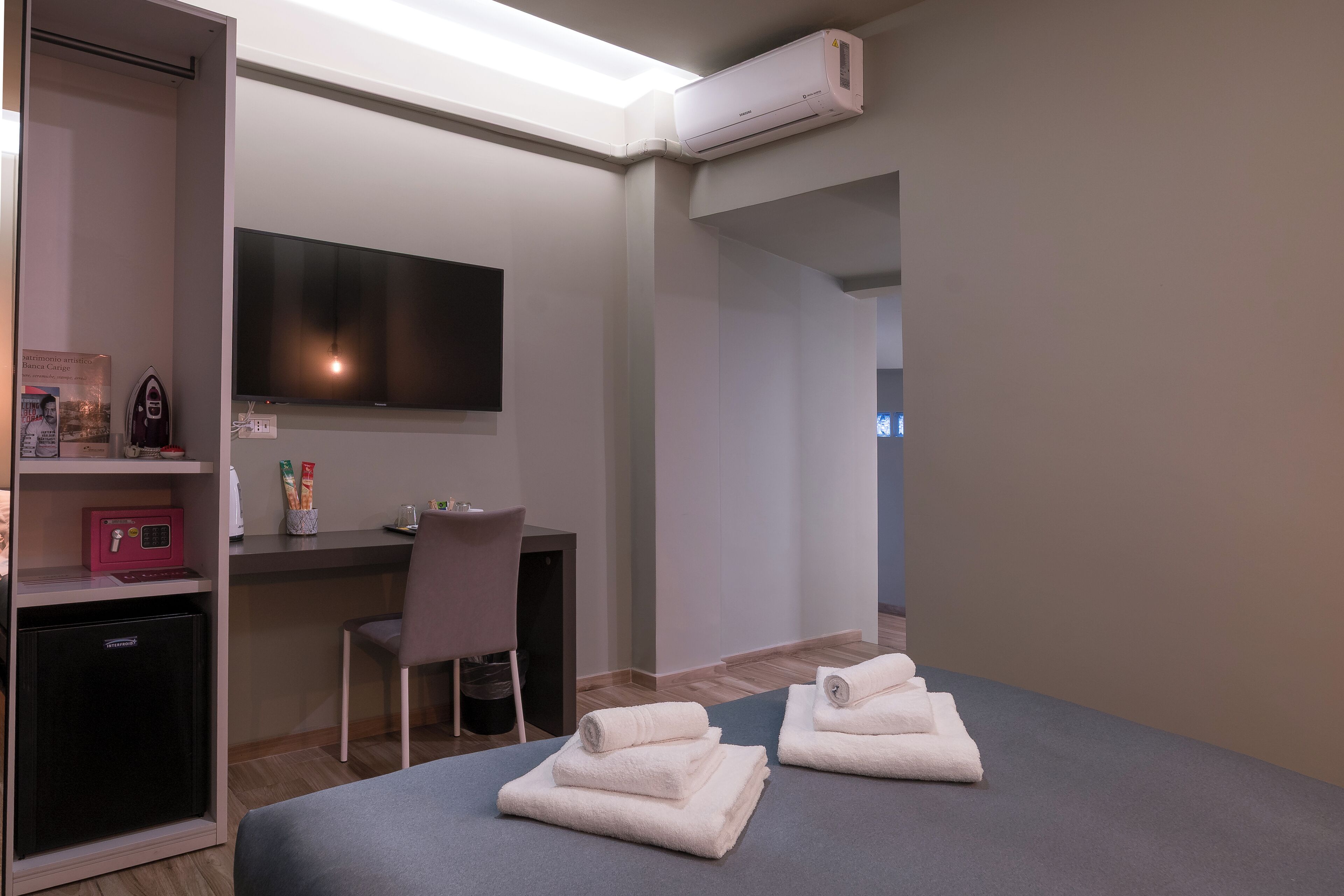 Photo - GOGO` Petit Hotel