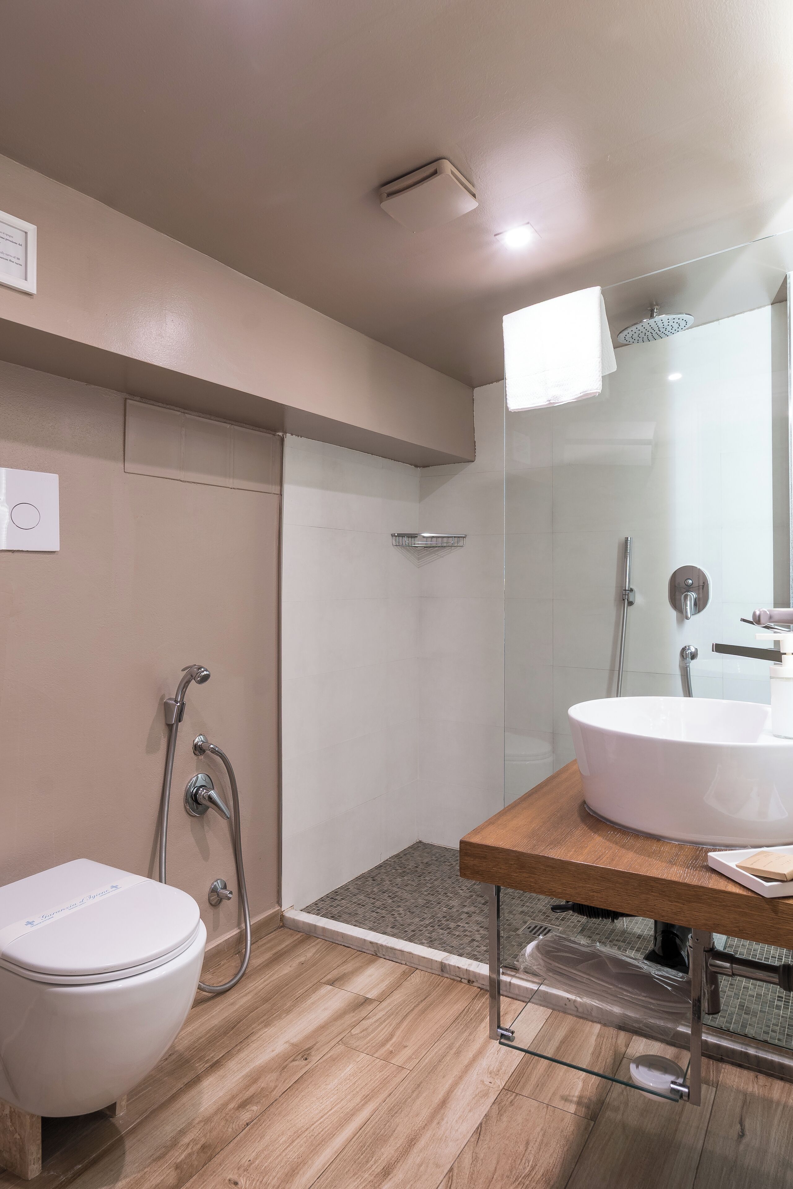 Photo - GOGO` Petit Hotel