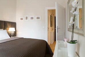1 bedroom, iron/ironing board, travel crib, free WiFi