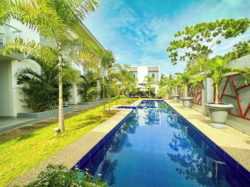 Sapphire Boutique Resort